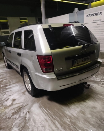 Jeep Grand Cherokee cena 23000 przebieg: 270000, rok produkcji 2005 z Jędrzejów małe 92